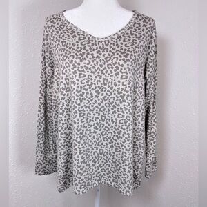 American Eagle V-Neck Oversized Cheetah Print Sweatshirt